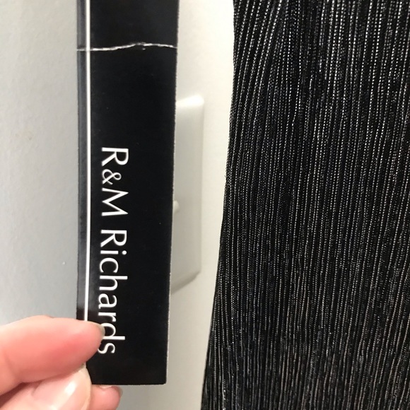 R&M Richards sheath with metallic overlay. Size 8. - Picture 11 of 16